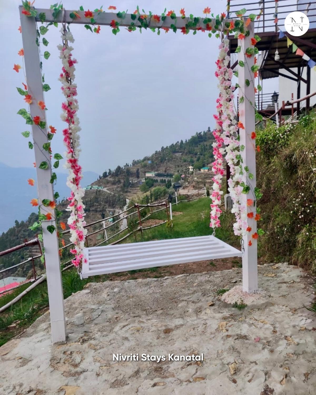 Nivriti Stays Kanatal Exterior foto