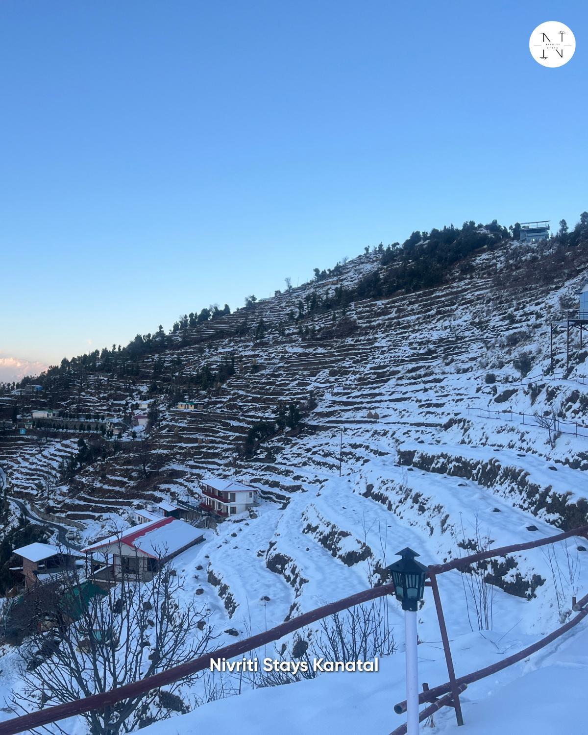Nivriti Stays Kanatal Exterior foto