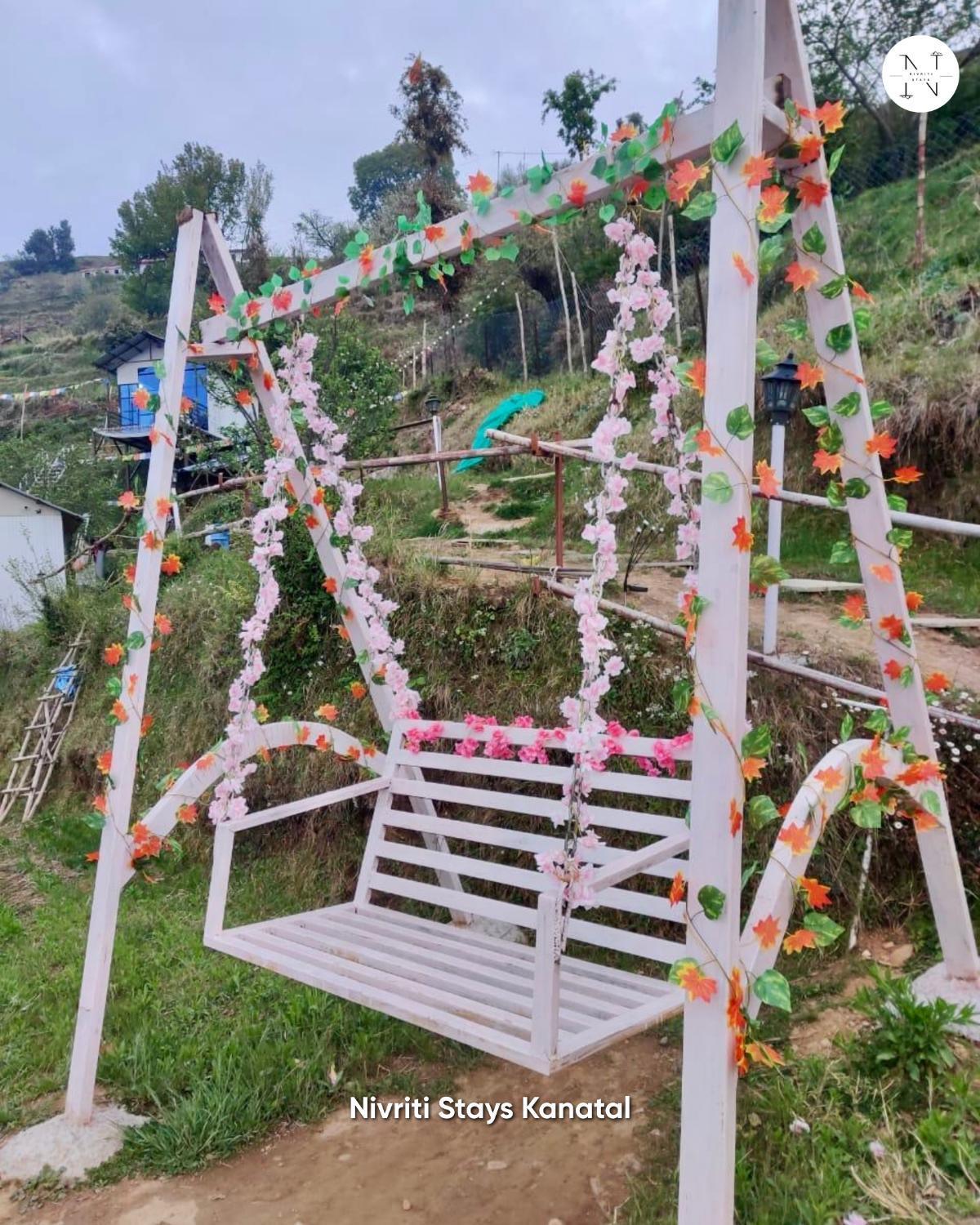 Nivriti Stays Kanatal Exterior foto