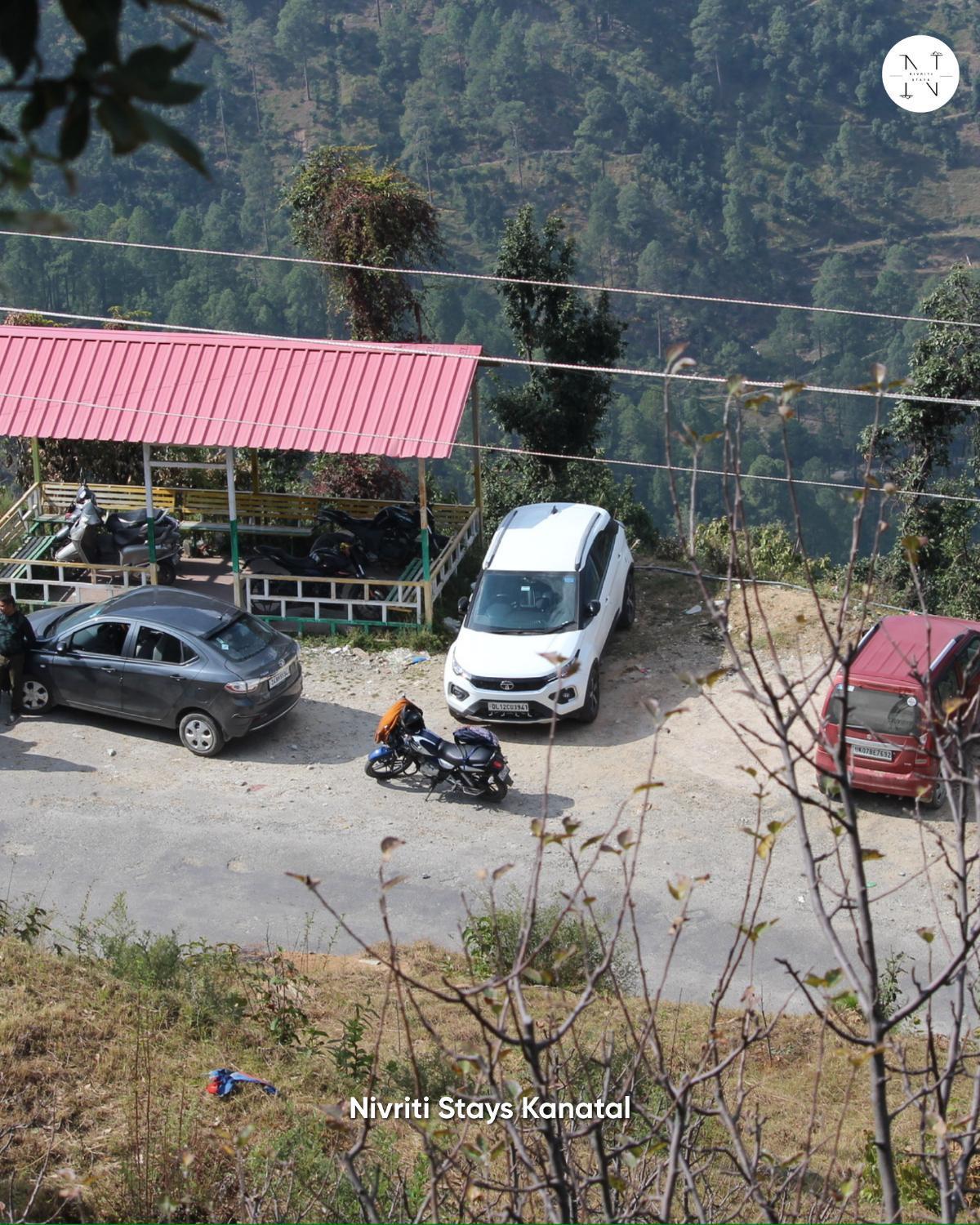 Nivriti Stays Kanatal Exterior foto