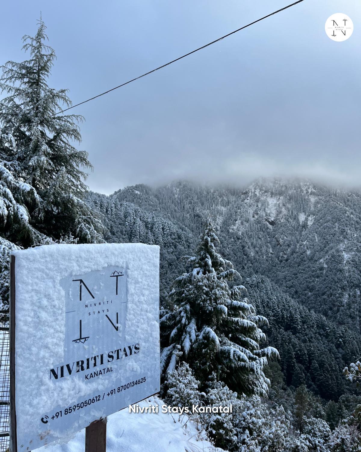 Nivriti Stays Kanatal Exterior foto